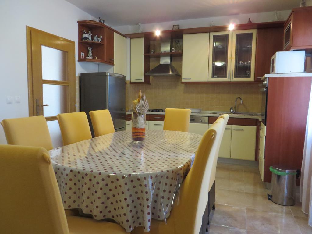 Apartments Gloria Biograd Na Moru Ngoại thất bức ảnh