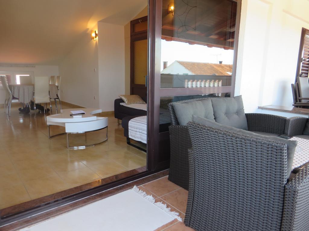 Apartments Gloria Biograd Na Moru Ngoại thất bức ảnh