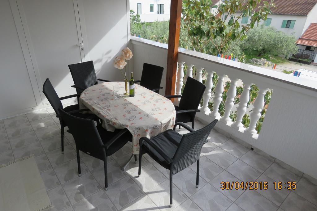 Apartments Gloria Biograd Na Moru Ngoại thất bức ảnh