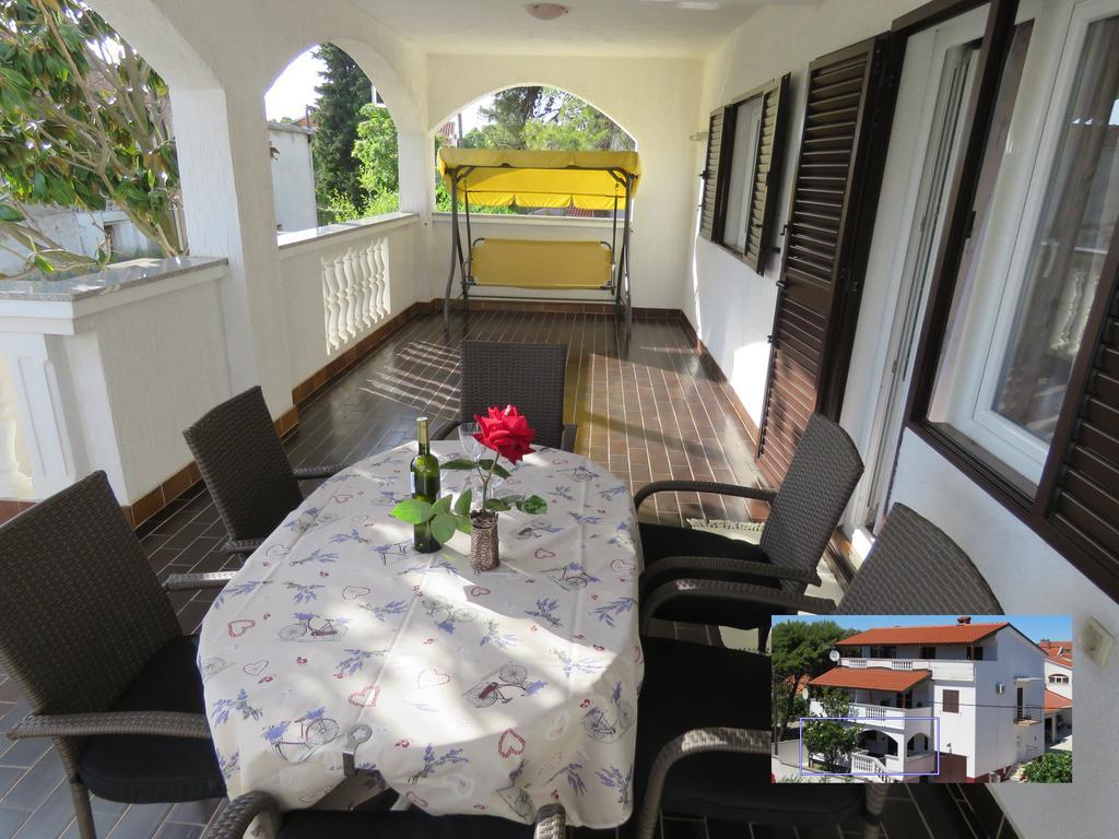 Apartments Gloria Biograd Na Moru Ngoại thất bức ảnh