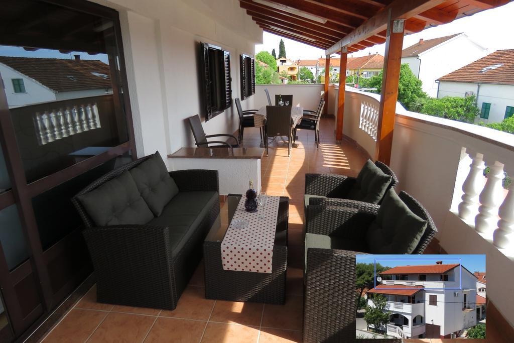 Apartments Gloria Biograd Na Moru Ngoại thất bức ảnh