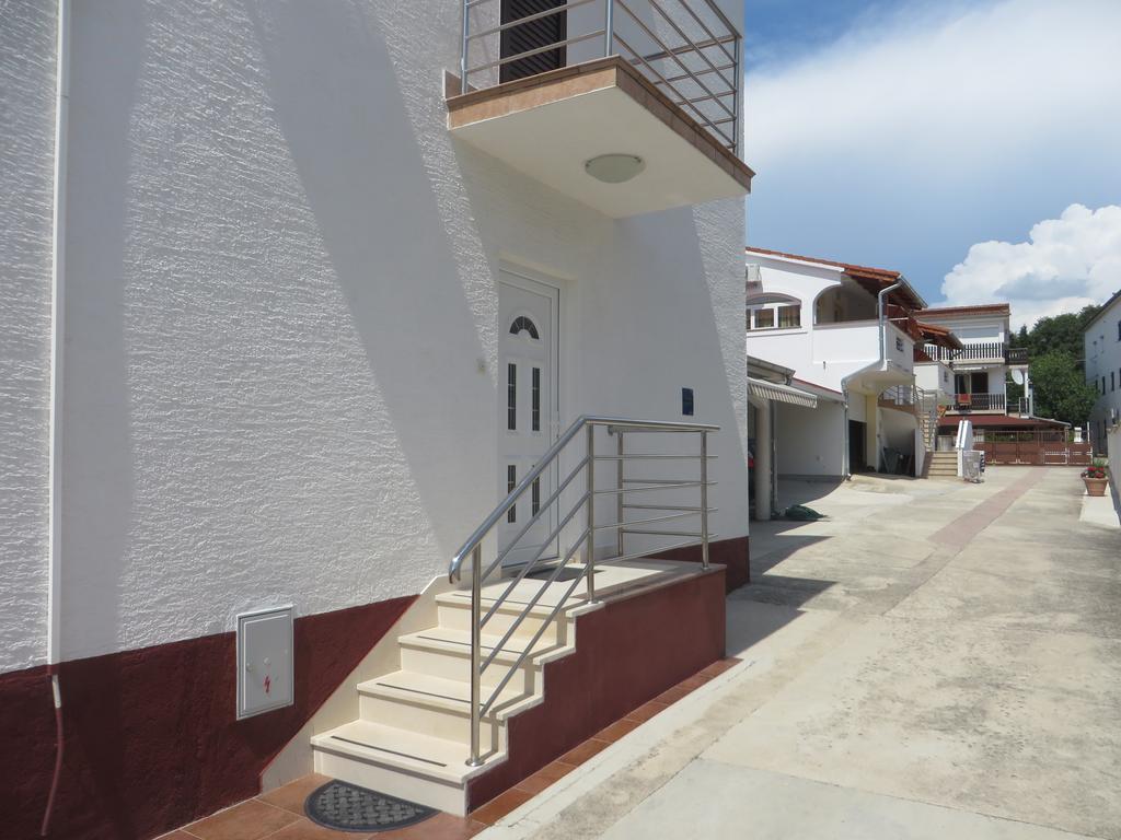 Apartments Gloria Biograd Na Moru Ngoại thất bức ảnh